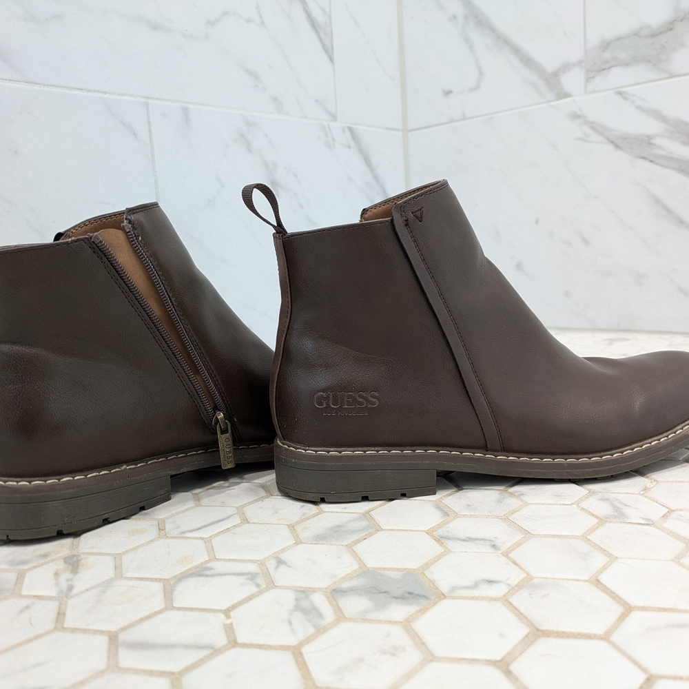 GUESS Men's Dark Brown Chukka Boots